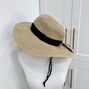 SOLAR escape Sun Hat outdoor shade from the sun New with tags